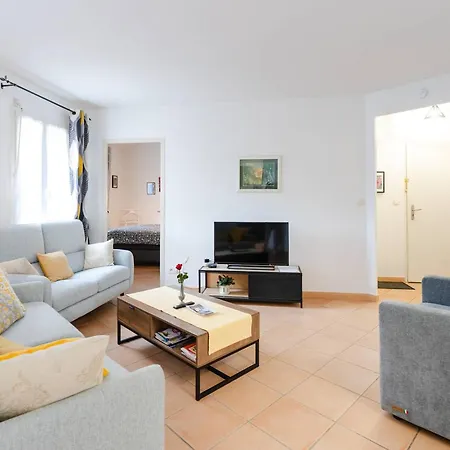 Lumineux Avec Climatisation, Wifi Et Parking A Narbonne-plage - Fr-1-409-293 아파트 *